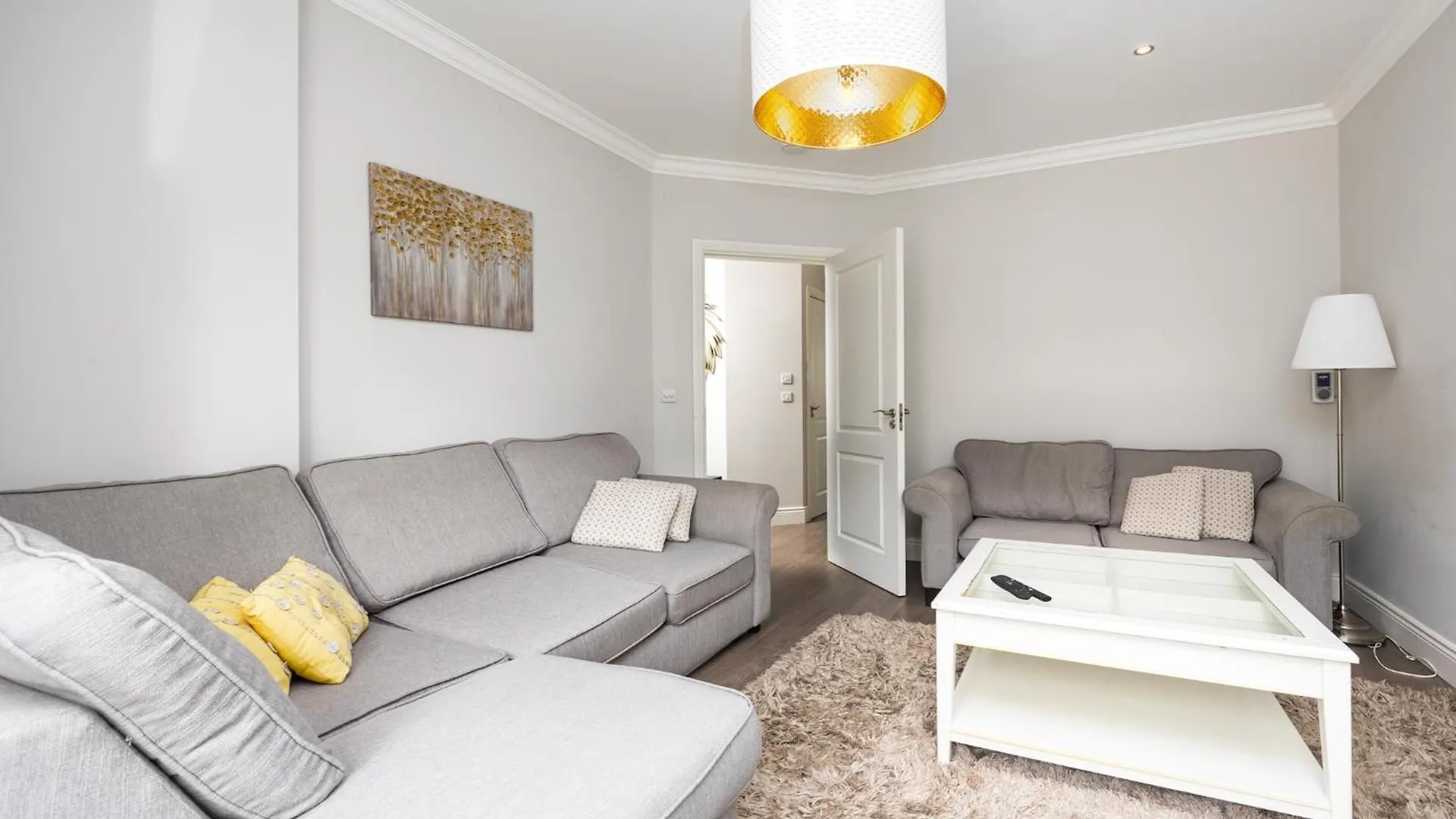 Modern New Build In Dublin 0*,  Irlanda